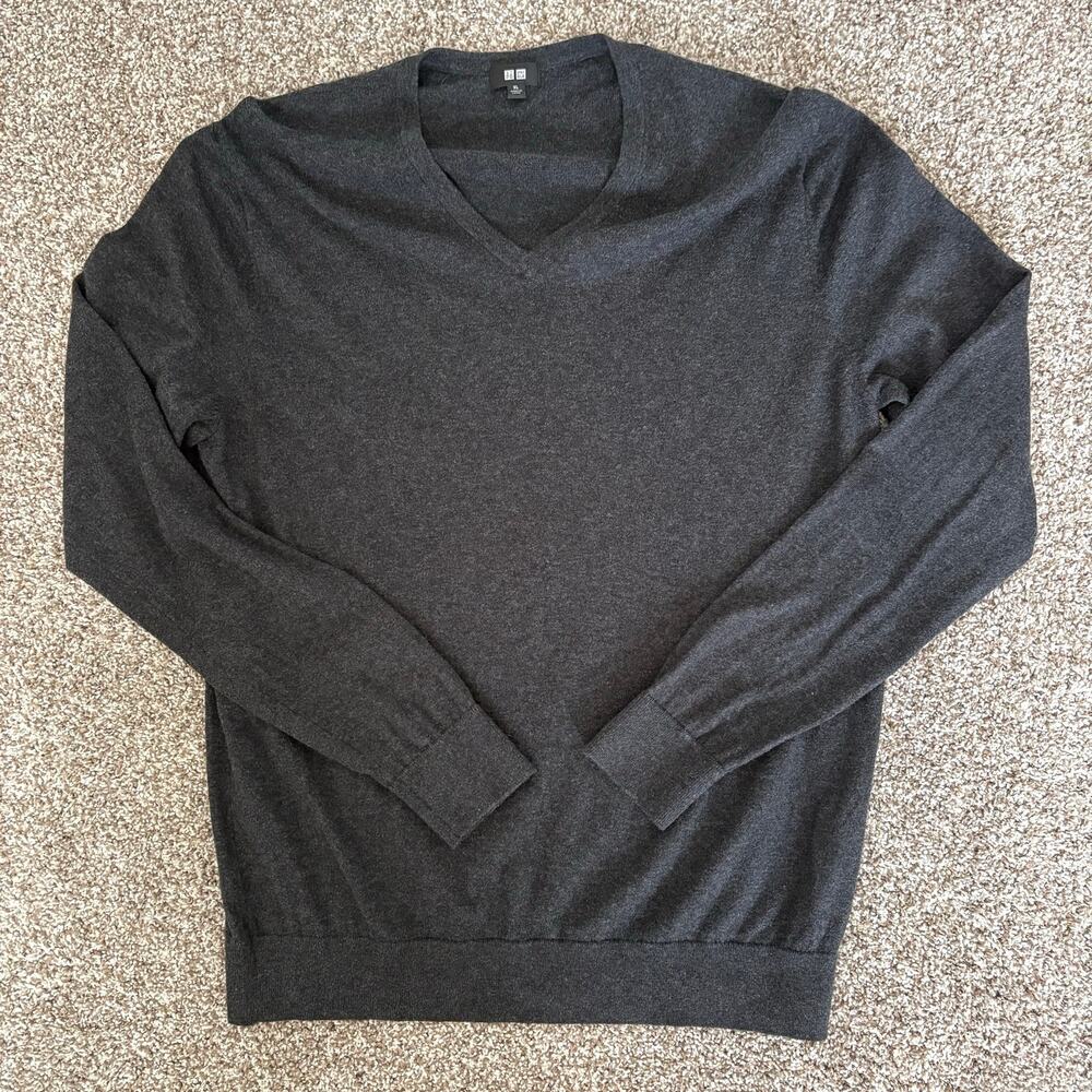 Uniqlo Merino Cashmere Blend V Neck Sweater Charcoal Gray Pullover XL Academia